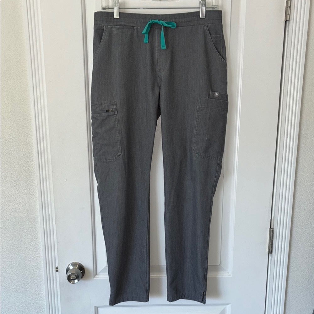 Figs Yola skinny scrub pants graphite? Gray S